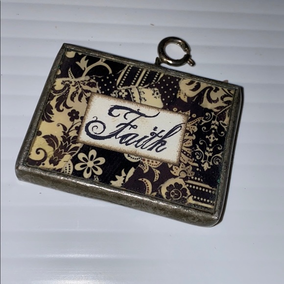 Faith charm - Picture 2 of 5